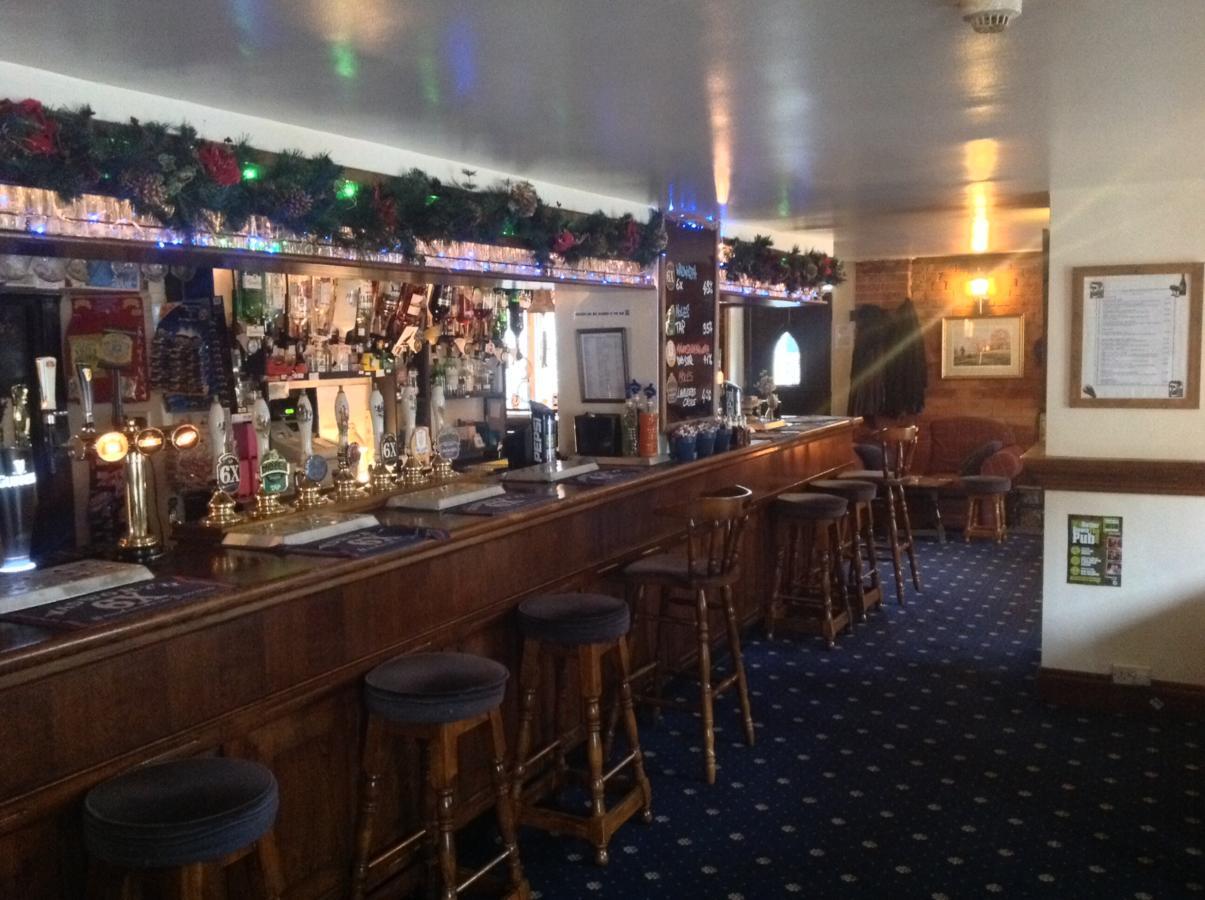 The Jolly Huntsman Hotel Chippenham  Exterior foto